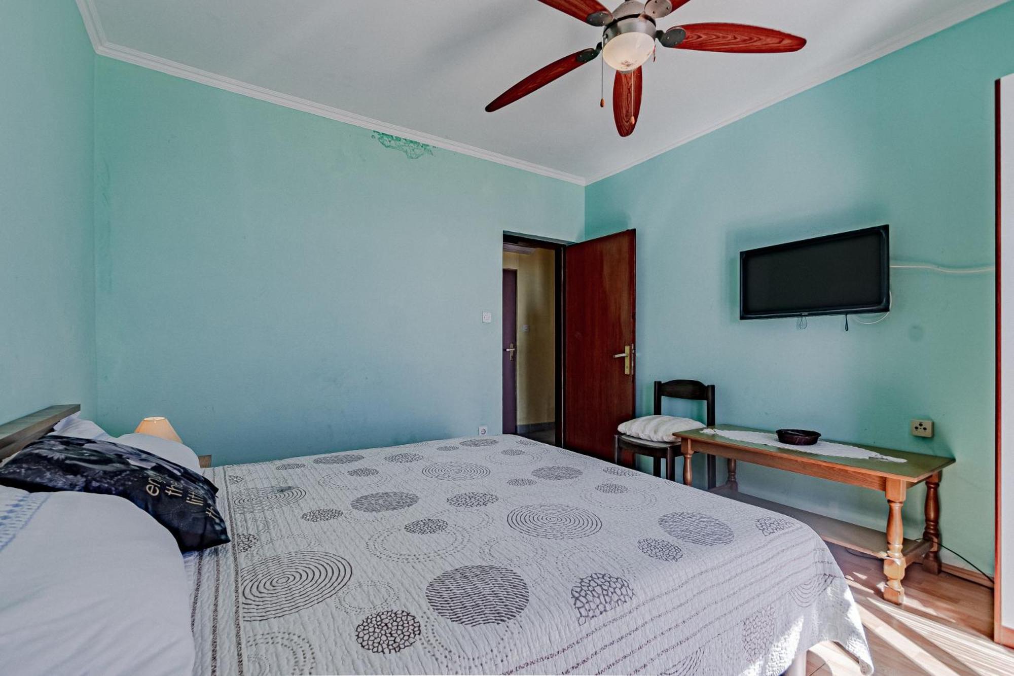 Family Friendly Apartments With A Swimming Pool Zavalatica, Korcula - 183 Oda fotoğraf